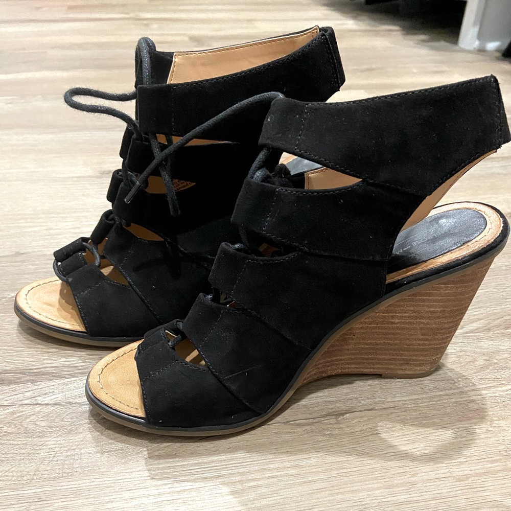 Black lace up wedge heel